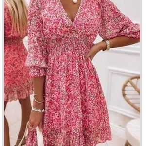 Very nice floral print dress. Great for wedding guest, party guest 3/4 sleeve.